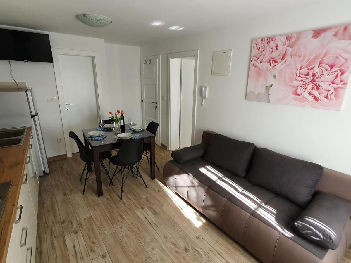 Apartaments Ukic Prvic Sepurine Exterior photo