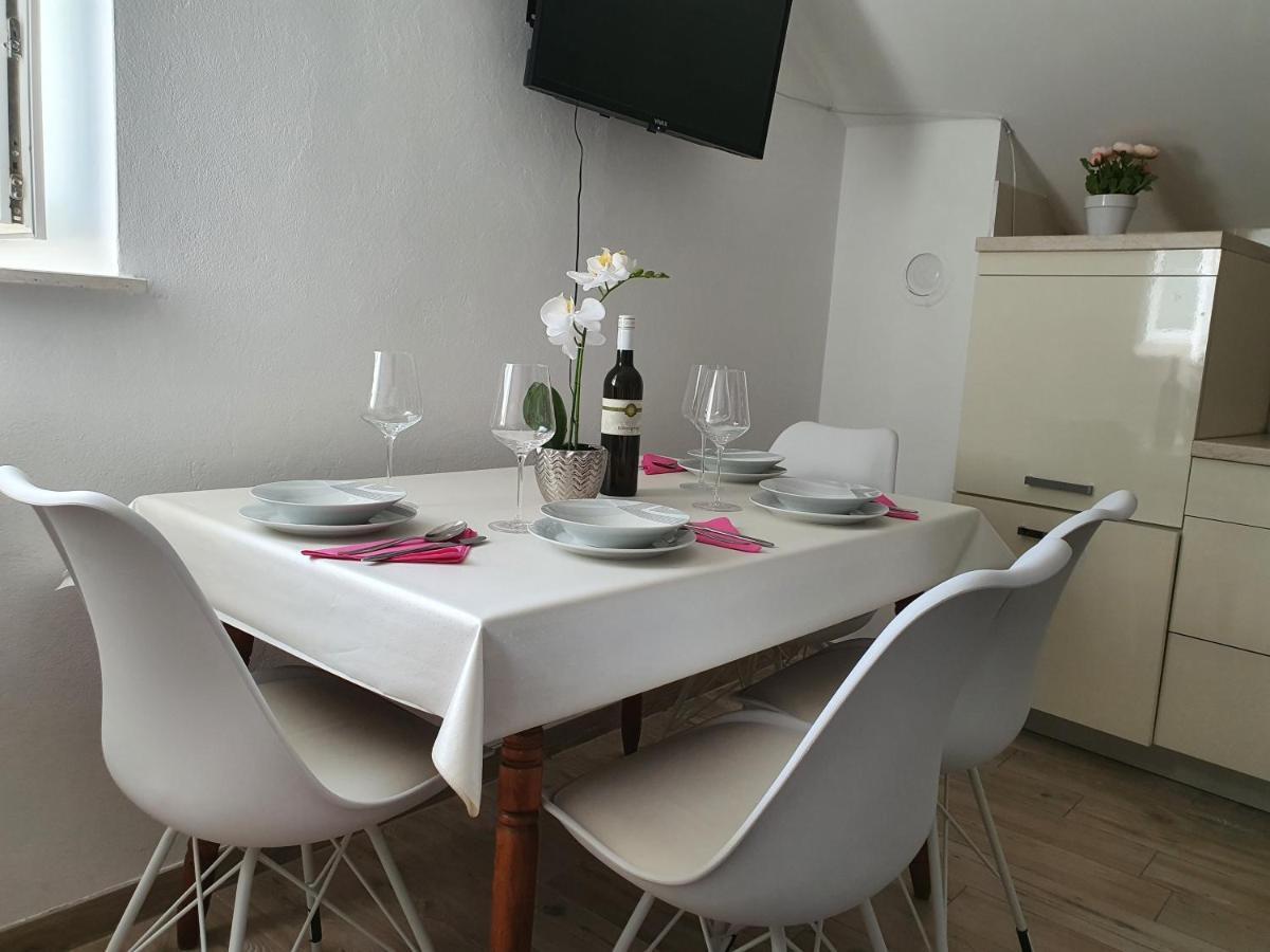 Apartaments Ukic Prvic Sepurine Exterior photo